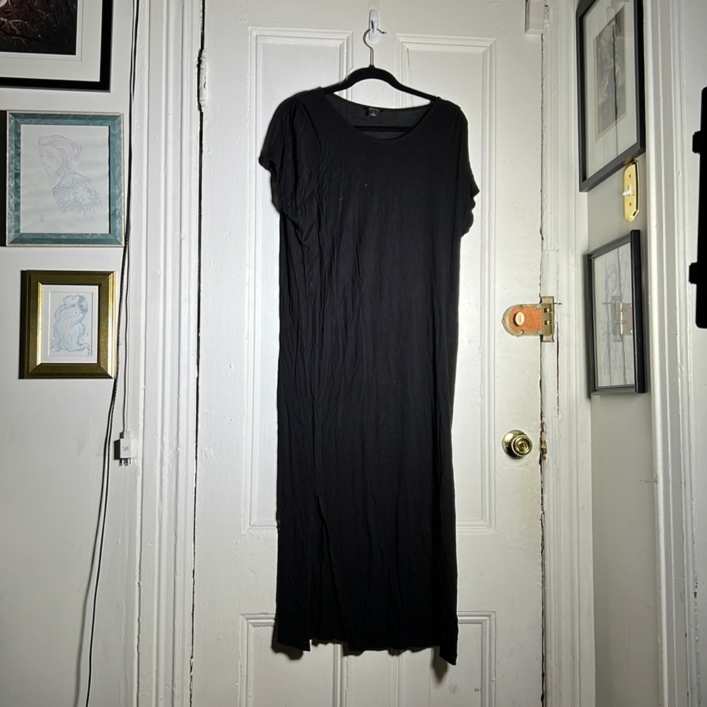 Small black Monki t shirt dress